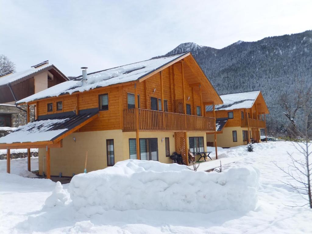 Les Chalets Fleurs De France - Kota Saint-Dalmas Екстериор снимка
