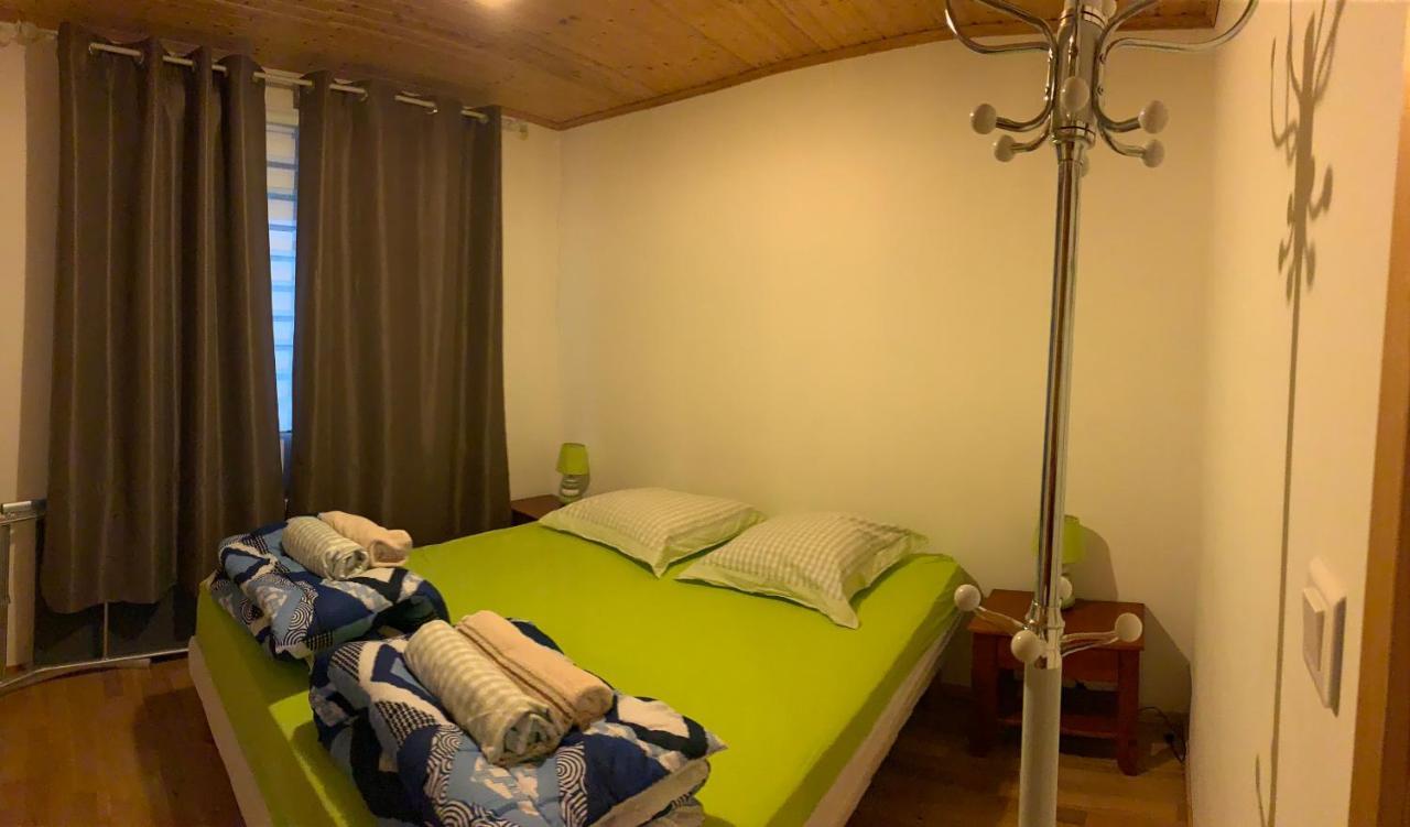 Les Chalets Fleurs De France - Kota Saint-Dalmas Екстериор снимка