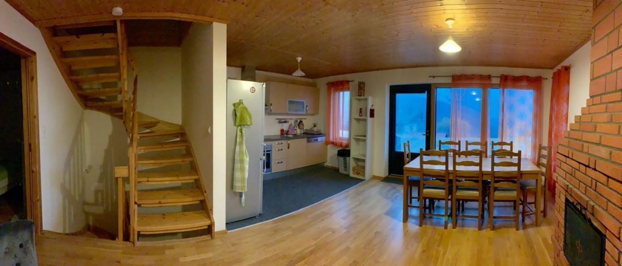Les Chalets Fleurs De France - Kota Saint-Dalmas Екстериор снимка